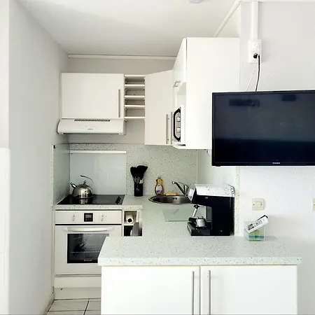 T2 Moderne - Climatisation - Parking Prive - A 2 Pas! - Fr-1-794-155 Apartment *